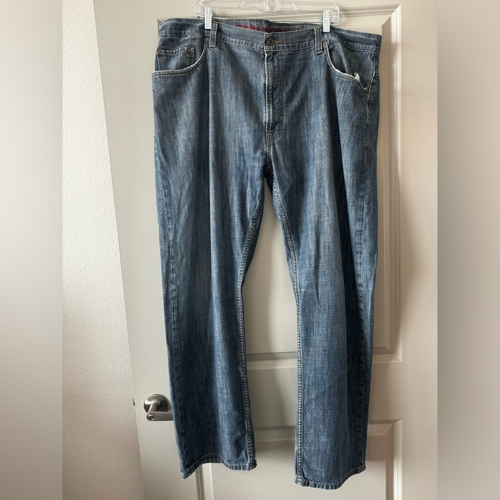 Levi’s Relaxed Straight